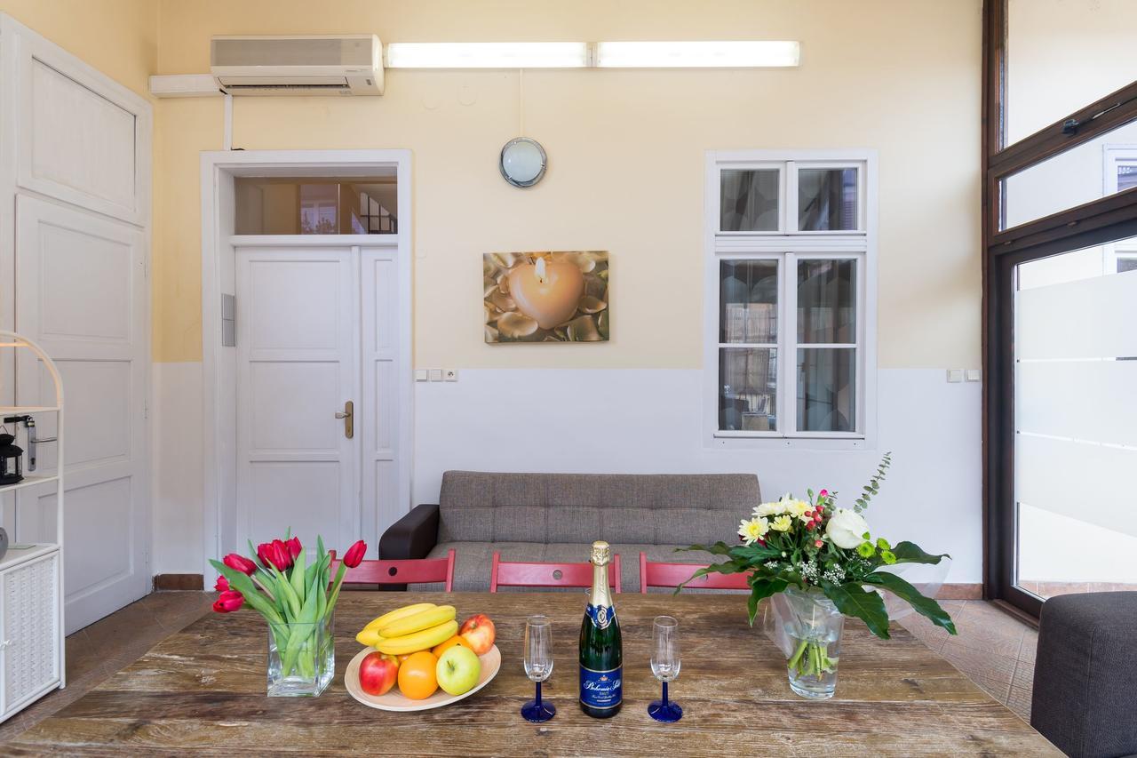 Apartment Spacious In The Heart Of *