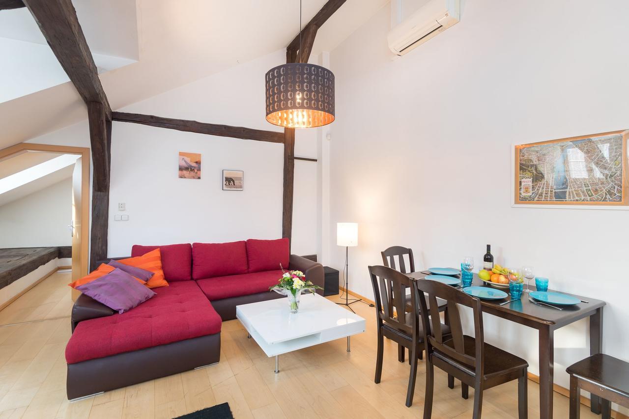 Spacious In The Heart Of Apartment